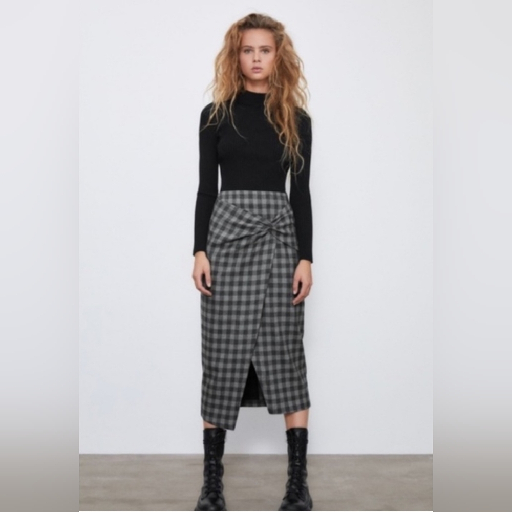 Black and Gray Checkered Women's Skirt